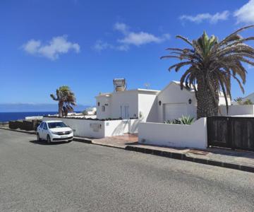Casa De Los Pajaritos.