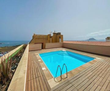 Apartment With Rooftop Pool - Tideview Corralejo