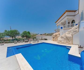 Luxury Villa Nautilus Heated Pool Spa