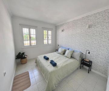 Bright And Quiet Windsor Park Apartment