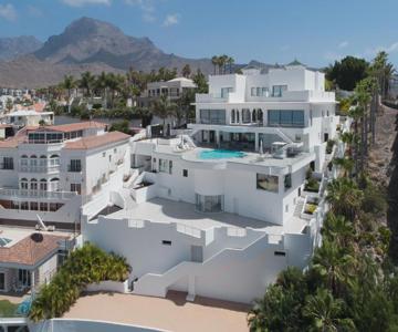 Karat Villa Presidencial