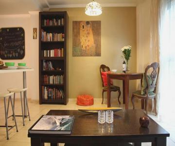 Tiffany's Apartment