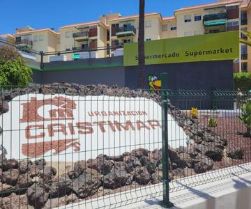 Cristimar Roja Beach