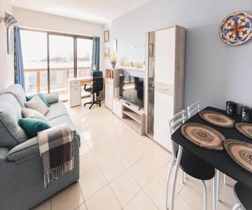 Frente Al Mar Playa De Melenara