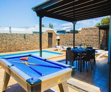 Villa Conil With Heated Pool And Air Conditioning