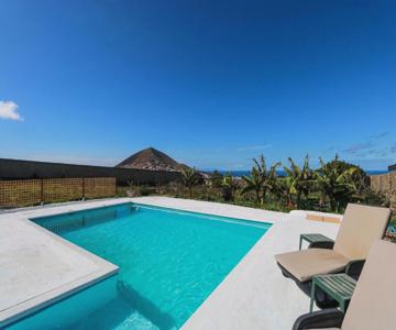 Cute Villa With Views And Pool