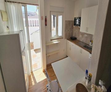 Quiet Area - Terrace - Pool - Parking - Aduls Only