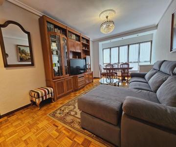 110A - Amplio apartamento 3 dormitorios en Gijón