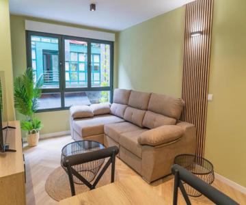 Amplio Apartamento En Oviedo Centro