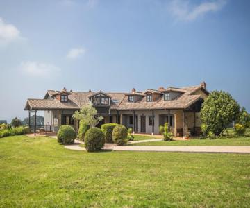 Rural Villa With Sea Views