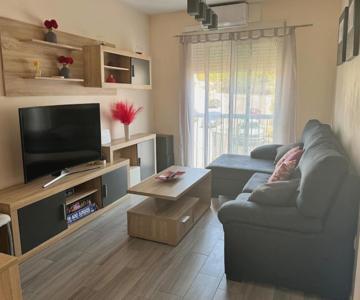 Adosado Cerca De La Playa Y Club De Buceo Con Piscina En Calabardina, Aguilas