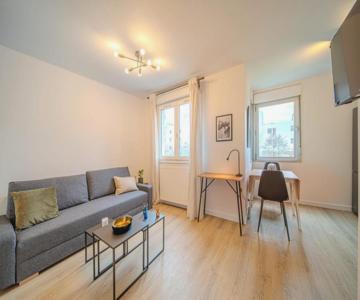 Charmant 4 Pers Halle Tony Garnier