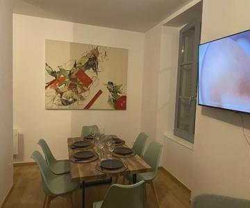 Royat : Superbe Appartement En Face Des Thermes