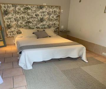 Studio Décoré Avec Goût