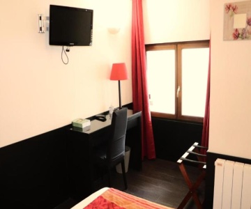 Le Saint Augustin Logis De France