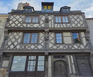 Maison Des Acrobates