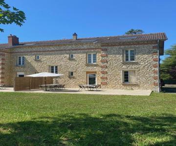 Manoir En Pierre Chartres