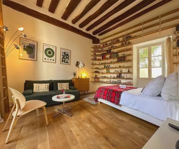 Le Jardinet De La Cathédrale