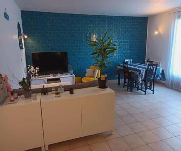 Maison Face Au Château