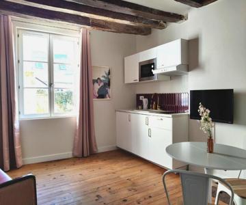 Large New Studio, Charming And Quiet, Historical Center