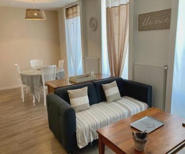 La Maison Virginie Appartements De 1 à 5 Pers Cosy Hyper Centre, Cour, Parking, Linge, Fibre, Proxim