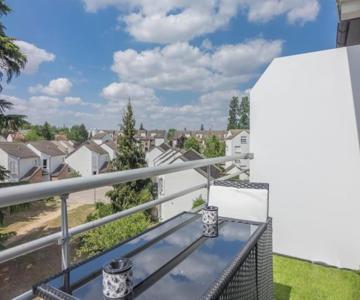 Le Square Des Sapins