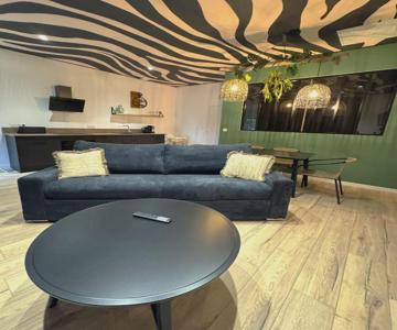 Studio Savane, 6 Min Du Zoo