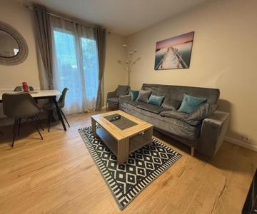 Liberte-apartment With Parking