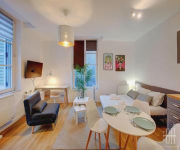 Le Lagon / 100m Gare