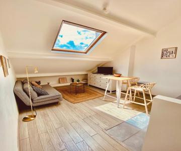 Micasa, Studio Hyper Centre