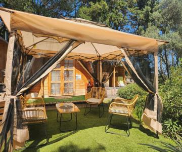 Chalet en bois avec Jacuzzi Privé et Piscine