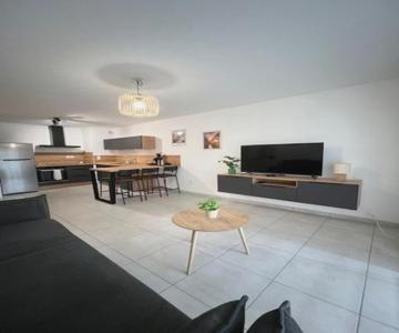 Le Stan - Proche Centre Ville - Terrasse & Parking Gratuit