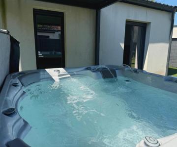 Maison Avec Jacuzzi Et Sauna