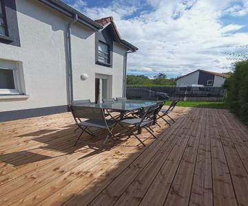 Maison De Ville Avec Terrasse