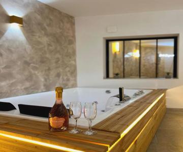 La Suite Suspendue & Spa