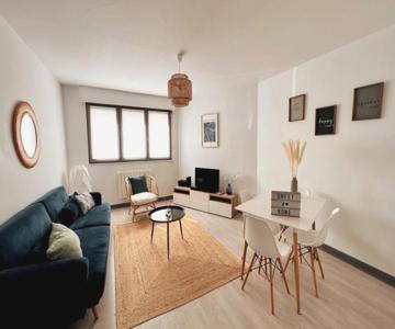 Nancy Centre Superbe F2 Avec Garage