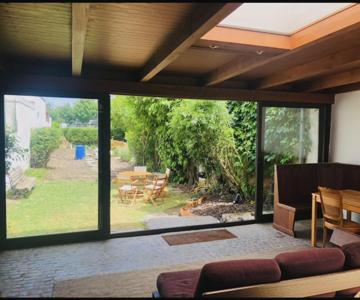 Maison Midcentury Chaleureuse Proche Centre-ville