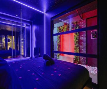 Loveroom Ô Diable Des Plaisirs Avec Jacuzzi
