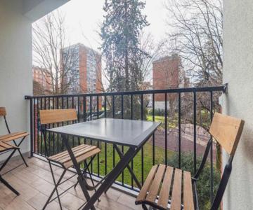 Spacious Flat 5p - 3bdr With Balcony Boulogne Billancourt