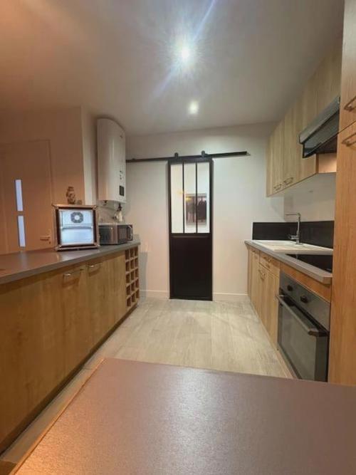 Le 71 - Love Room Cozy - Disney 20min