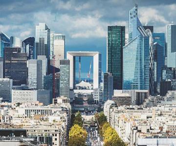 Paris La Défense Face à L'arena