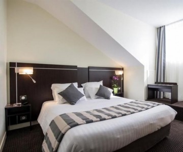 Kyriad Paris Gare de l'Est 10