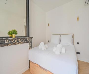 Sumptuous & Serene Parisian Flat