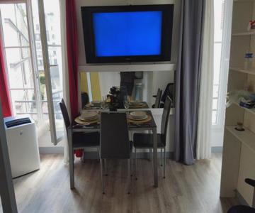 Studio Charmant à Place De Clichy