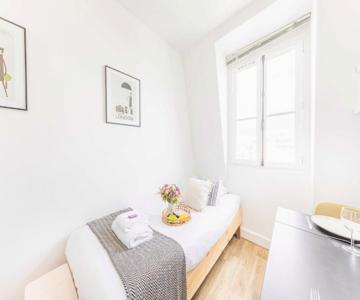 Charming Studio 1p Near Av Montaigne
