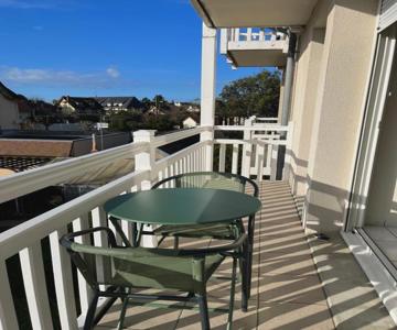 Cabourg - 2 PiÈces Avec Balcon Et Parking- Hyper Centre Et Plage