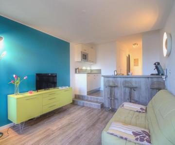 Studio Les Marinas-4 By Interhome