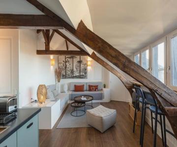 Là-haut - 3 Panorama Of The Estuary - City Center