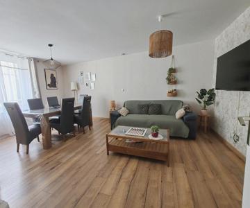 Maisondeville_le_cent_un