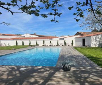 La Rochelle Exceptional Property, Park, Pool,